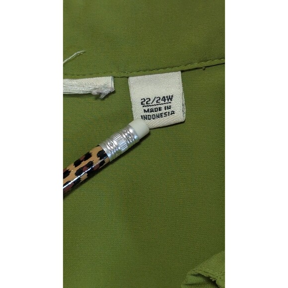 Lane Bryant Plus Size 22/24W Green Button Front Blouse 3/4 Sleeve Collared - Picture 3 of 7